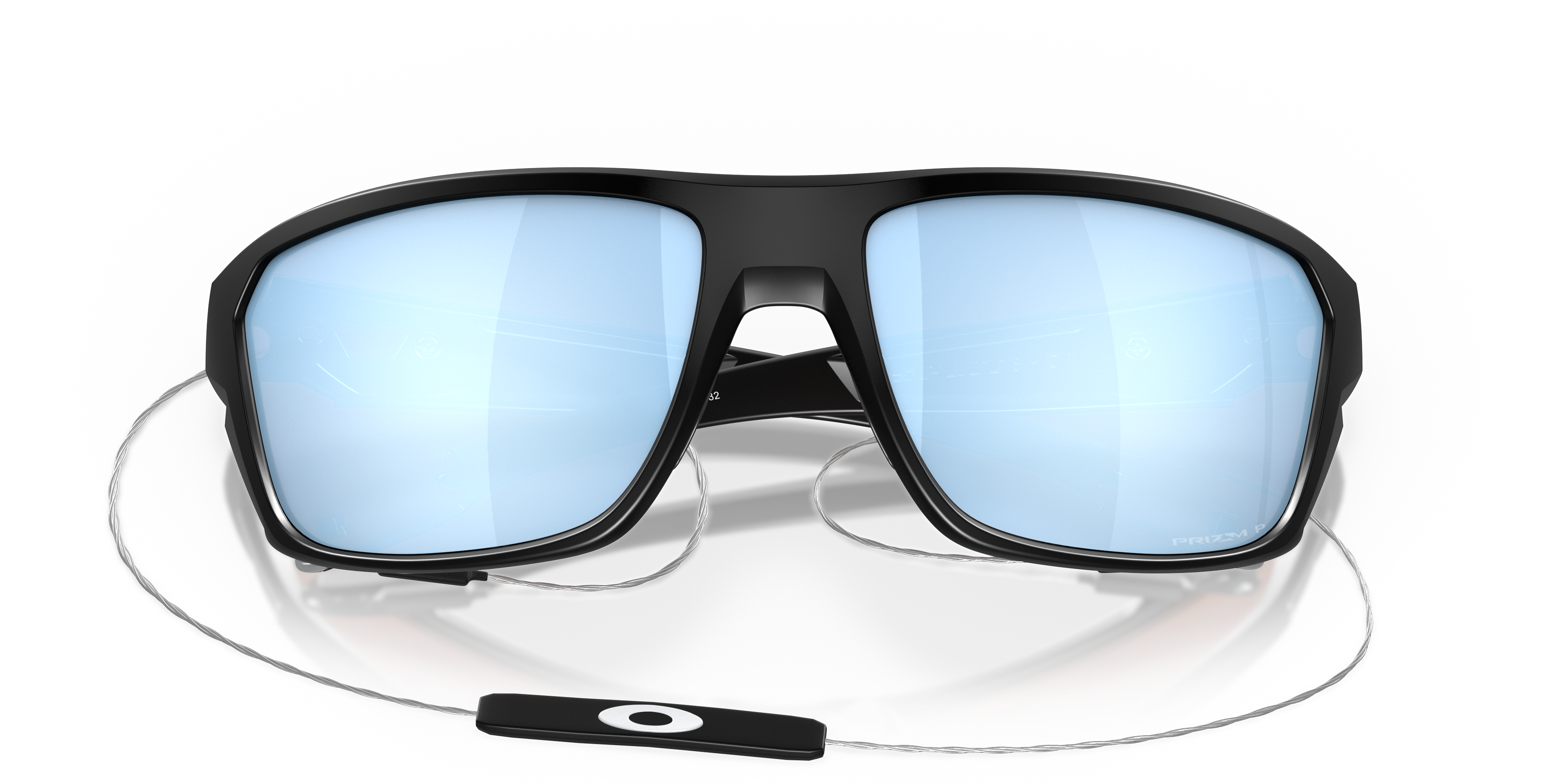 Oakley 0OO9416 Sunglasses in Black 