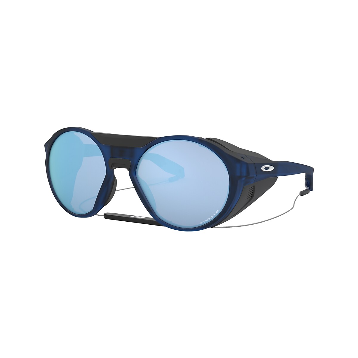 Oakley 0OO9440 Sunglasses in Blue | Target Optical