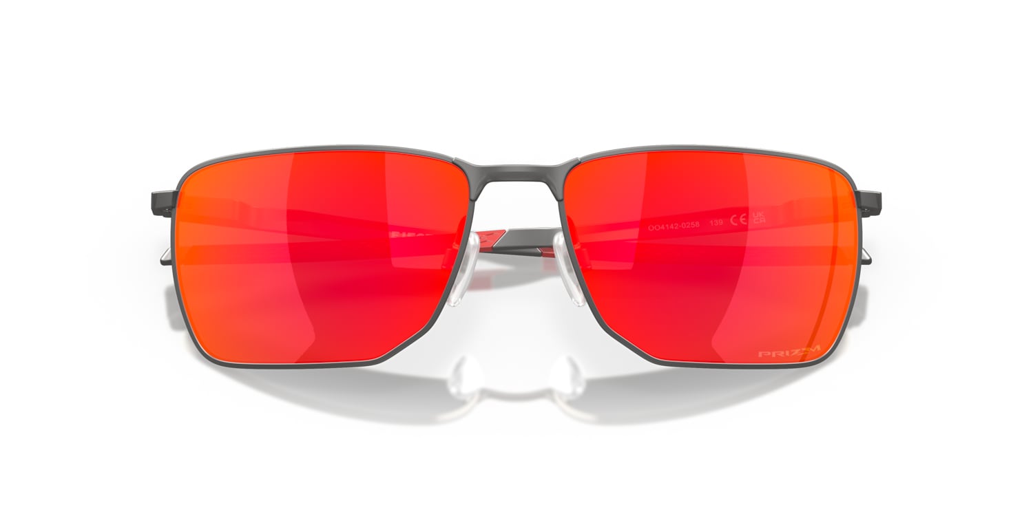 Oakley 0OO4142 Sunglasses in Silver/gunmetal/grey | Target Optical