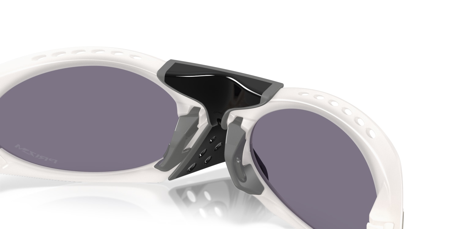 サングラス OAKLEY EYEWEAR (0OO9437) Plantaris Prizm Grey Lenses, Matte Black Frame Sunglasses